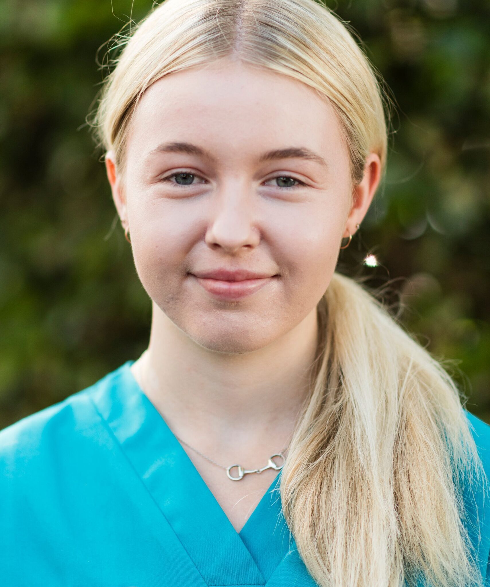 Evie Ball Evie Ball student veterinary nurse